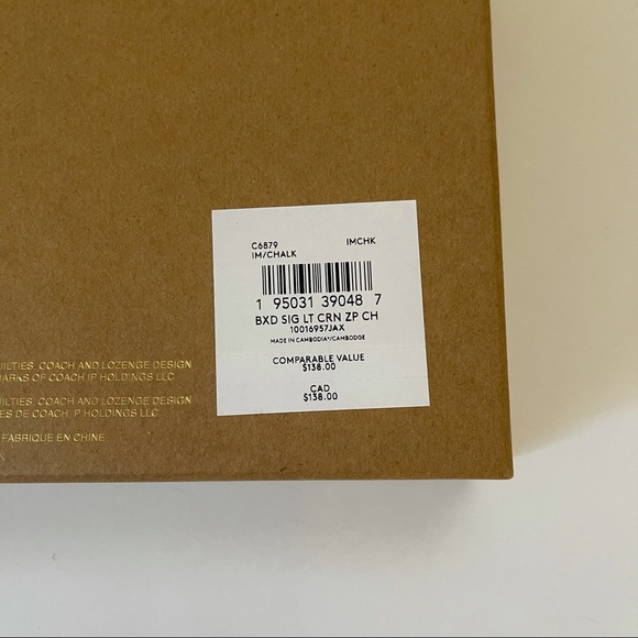 Coach Boxed Corner Zip Wristlet In Signature Leather With Apple & Heart Charms - Picture 13 of 15